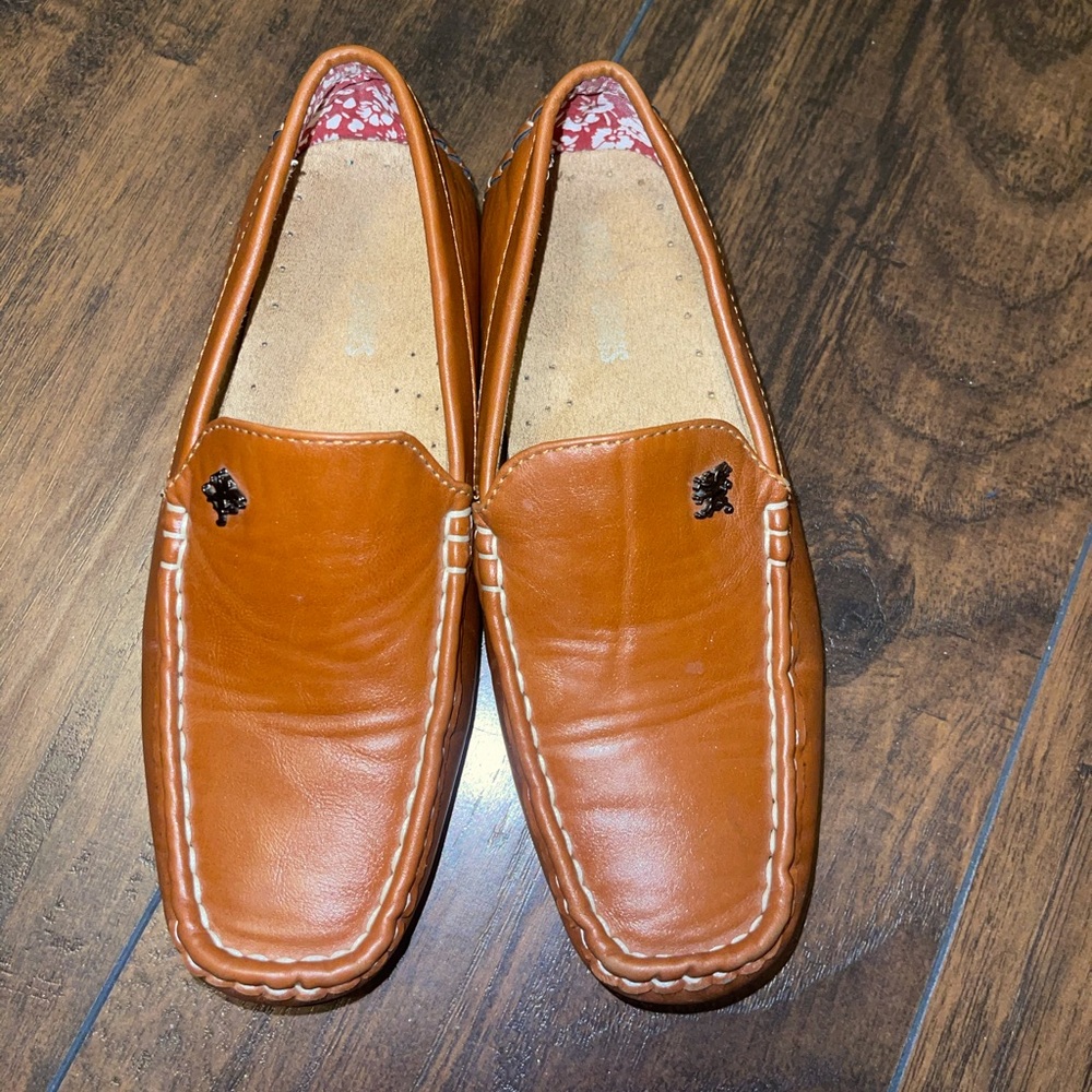 Boys shoes